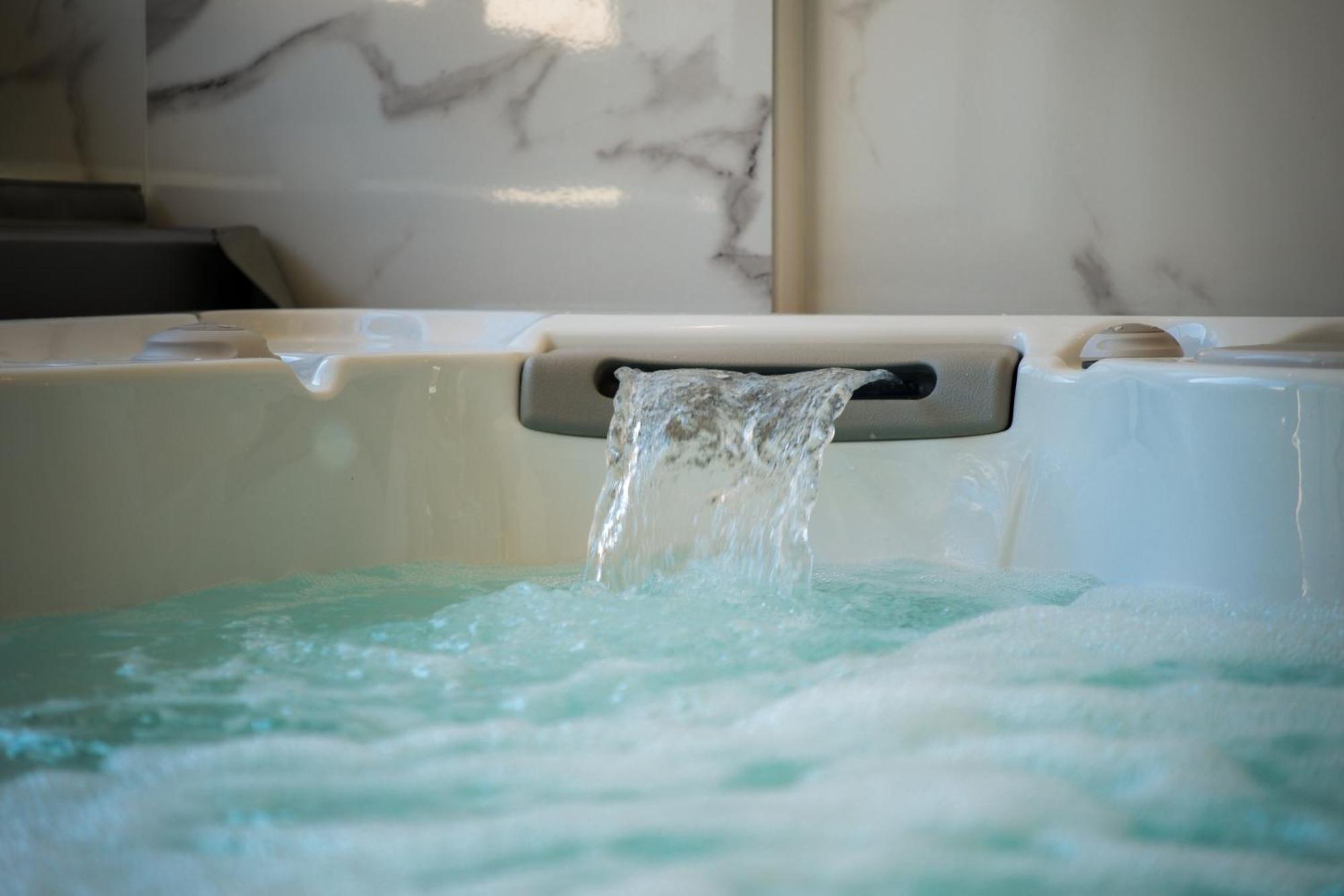 Bono Jacuzzi & Apartment Saint-Laurent-du-Var